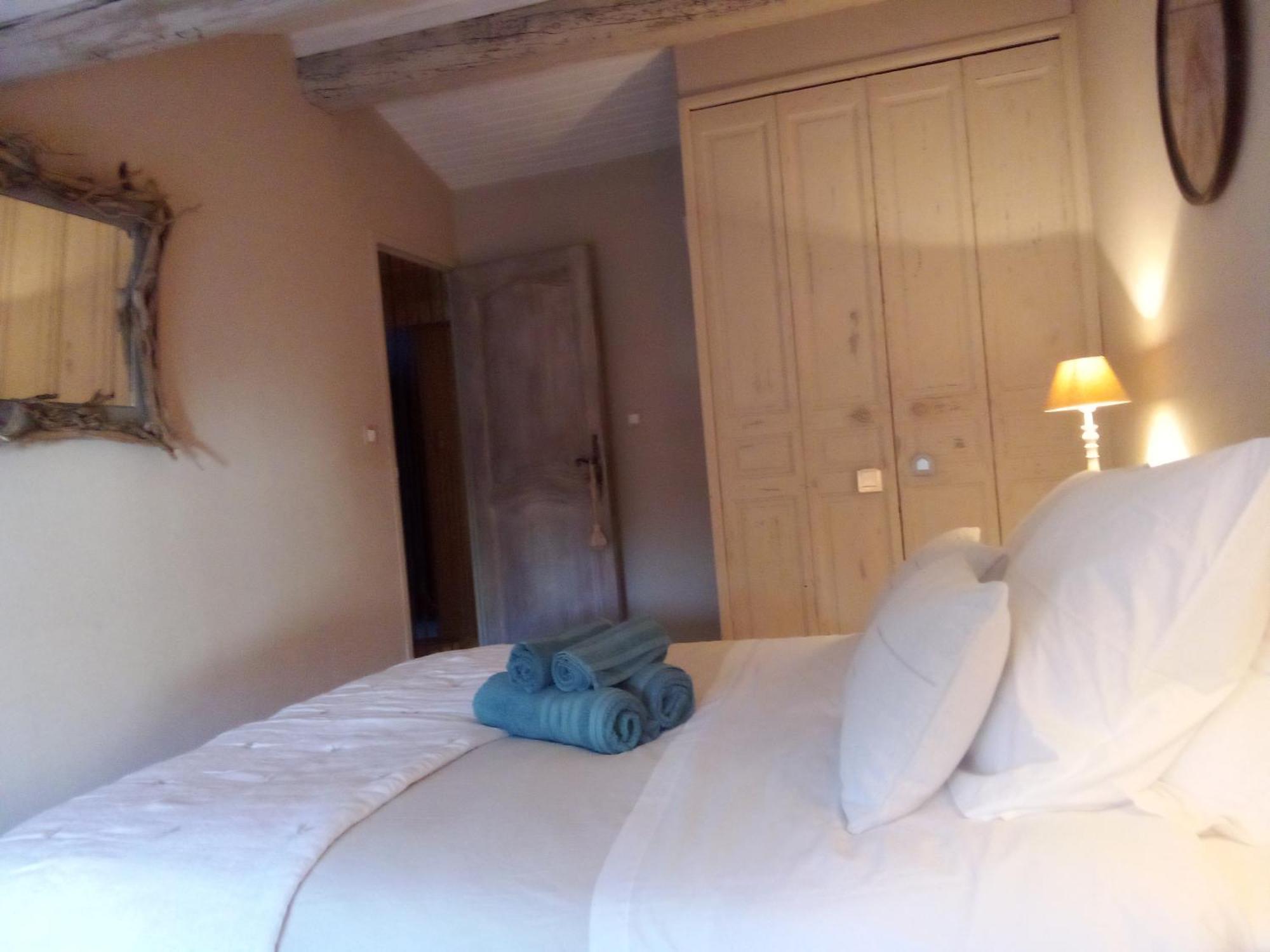 La Maison Perchee Aigues-Mortes Værelse billede